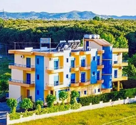 Eleart Aparthotel 3*