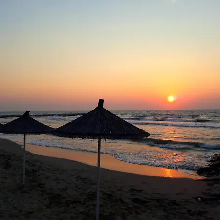 Eleart Aparthotel Golem (Tirana)